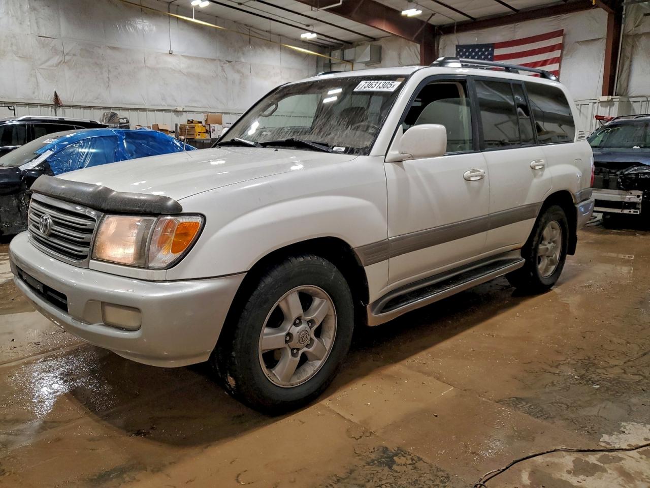 2004 Toyota Land Cruiser White vin: JTEHT05J642060396