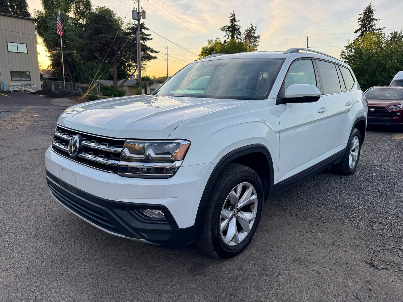 2018 Volkswagen Atlas Se White vin: 1V2KR2CA3JC572144