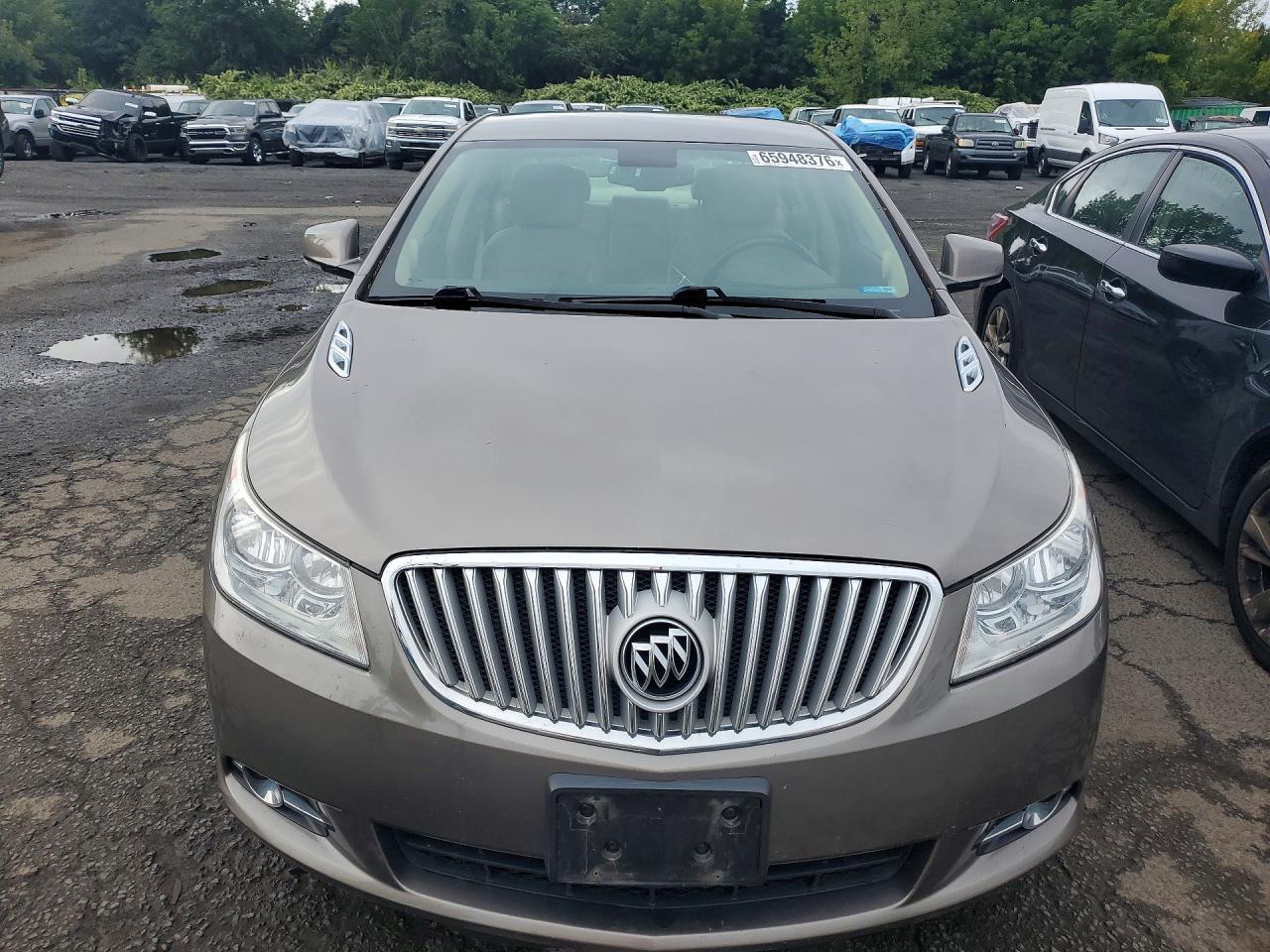 2012 Buick Lacrosse Gold vin: 1G4GC5E31CF137368