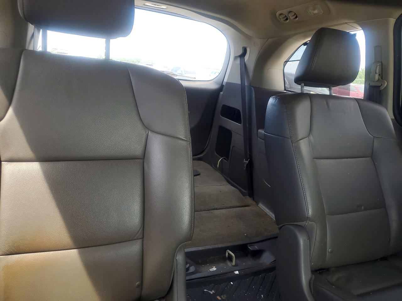 2014 Honda Odyssey Touring White vin: 5FNRL5H99EB044876