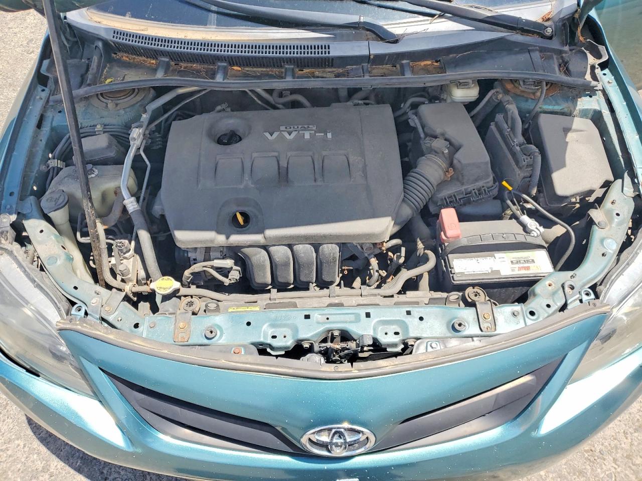 2010 Toyota Corolla Le Green vin: 1NXBU4EE6AZ329865
