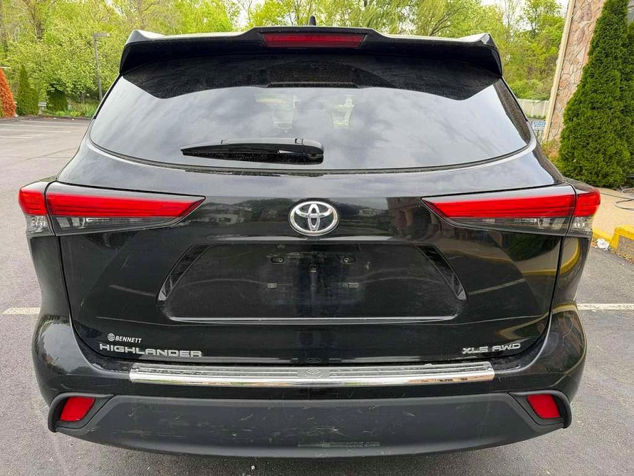 2022 Toyota Highlander Xle Черный vin: 5TDGZRBH5NS591314