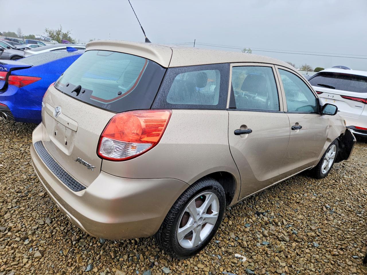 2003 Toyota Corolla Matrix Xr Gold vin: 2T1KR32E33C041189