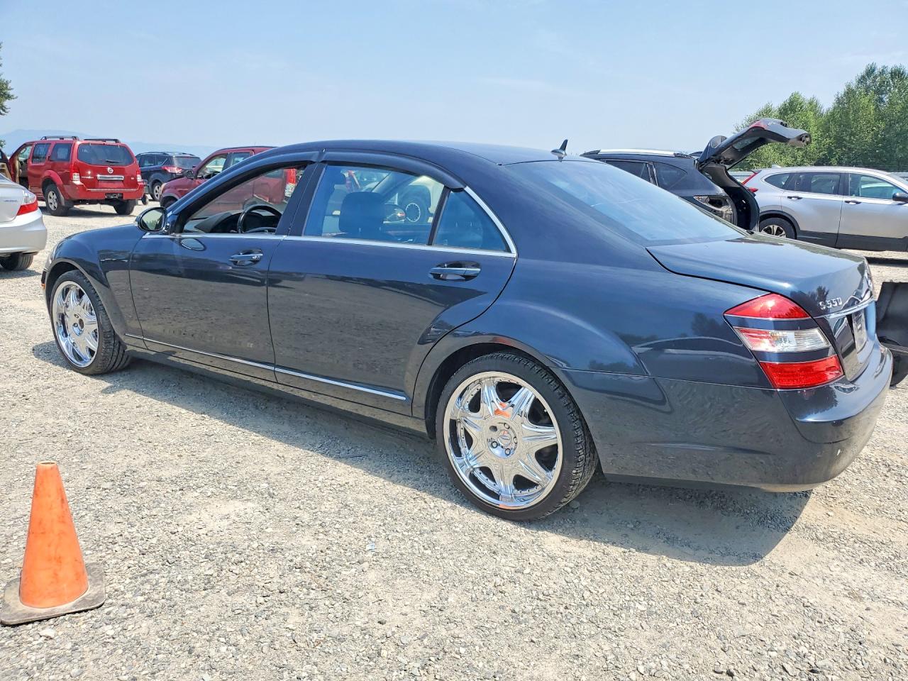 2007 Mercedes-benz S 550 Blue vin: WDDNG71X07A140856