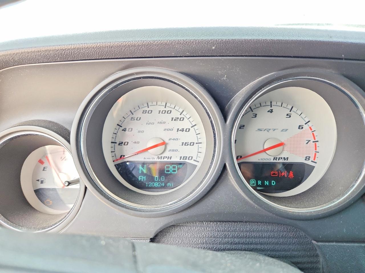 2010 Dodge Challenger Srt-8 Silver vin: 2B3CJ7DWXAH102762