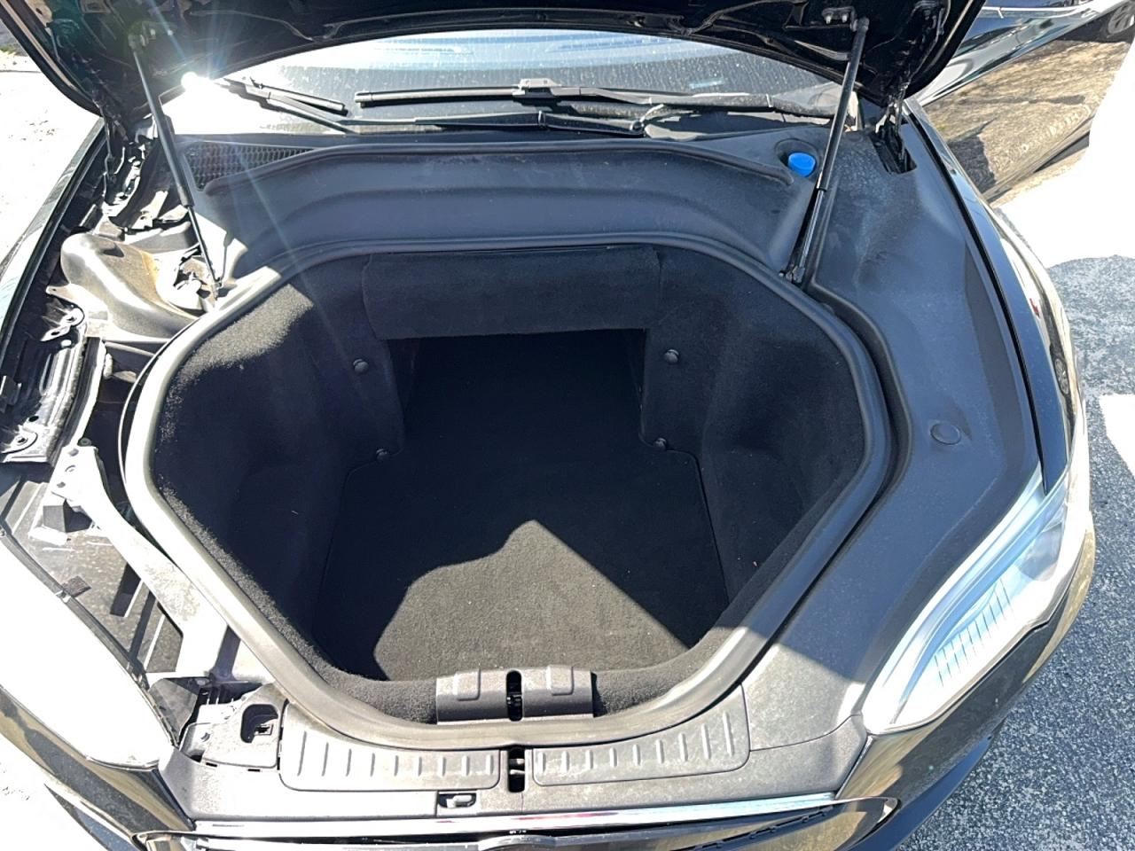 2014 Tesla Model S Black vin: 5YJSA1H1XEFP66125