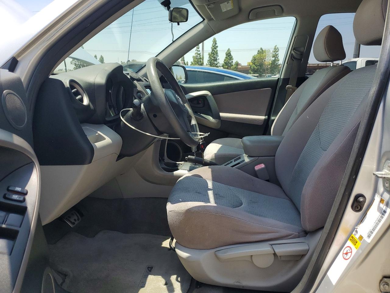 2006 Toyota Rav4 Base Silver vin: JTMZD33V565000303