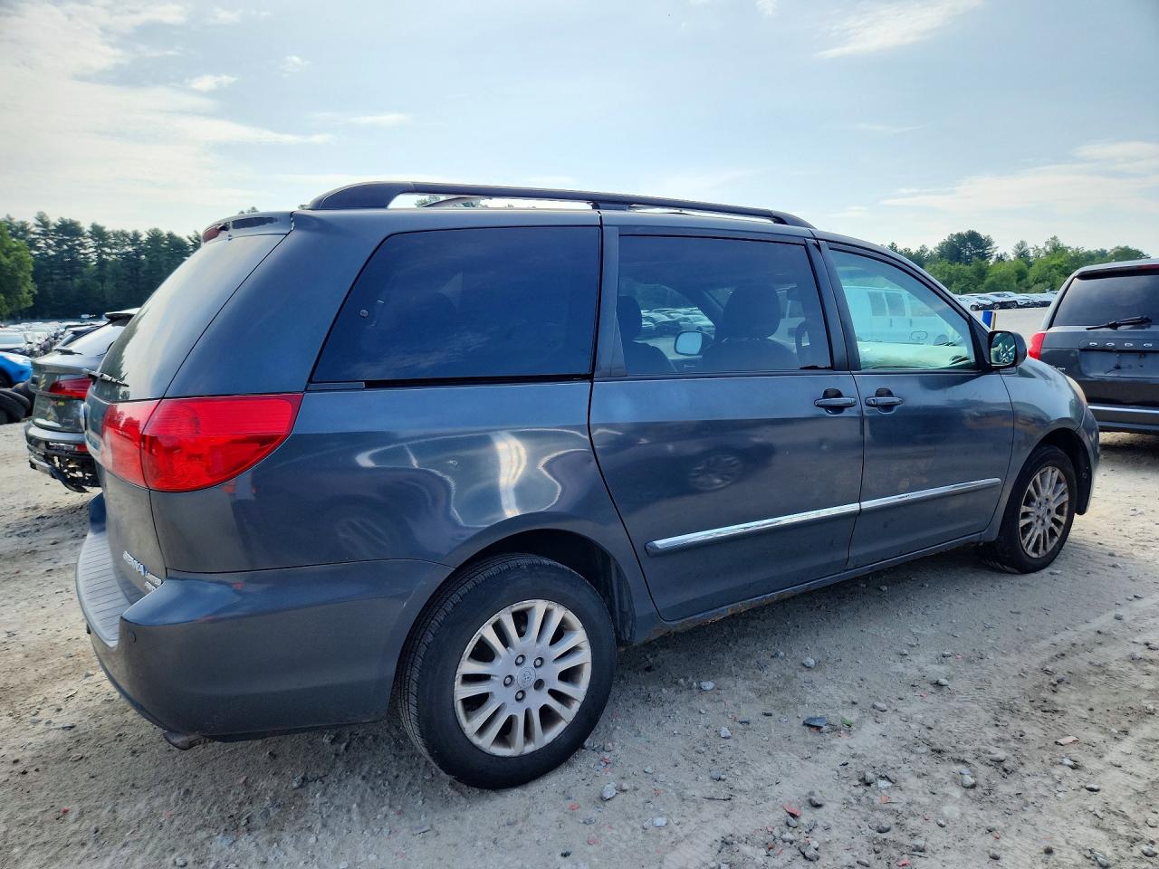 2010 Toyota Sienna Xle Limited Gray vin: 5TDDK4CC0AS032602