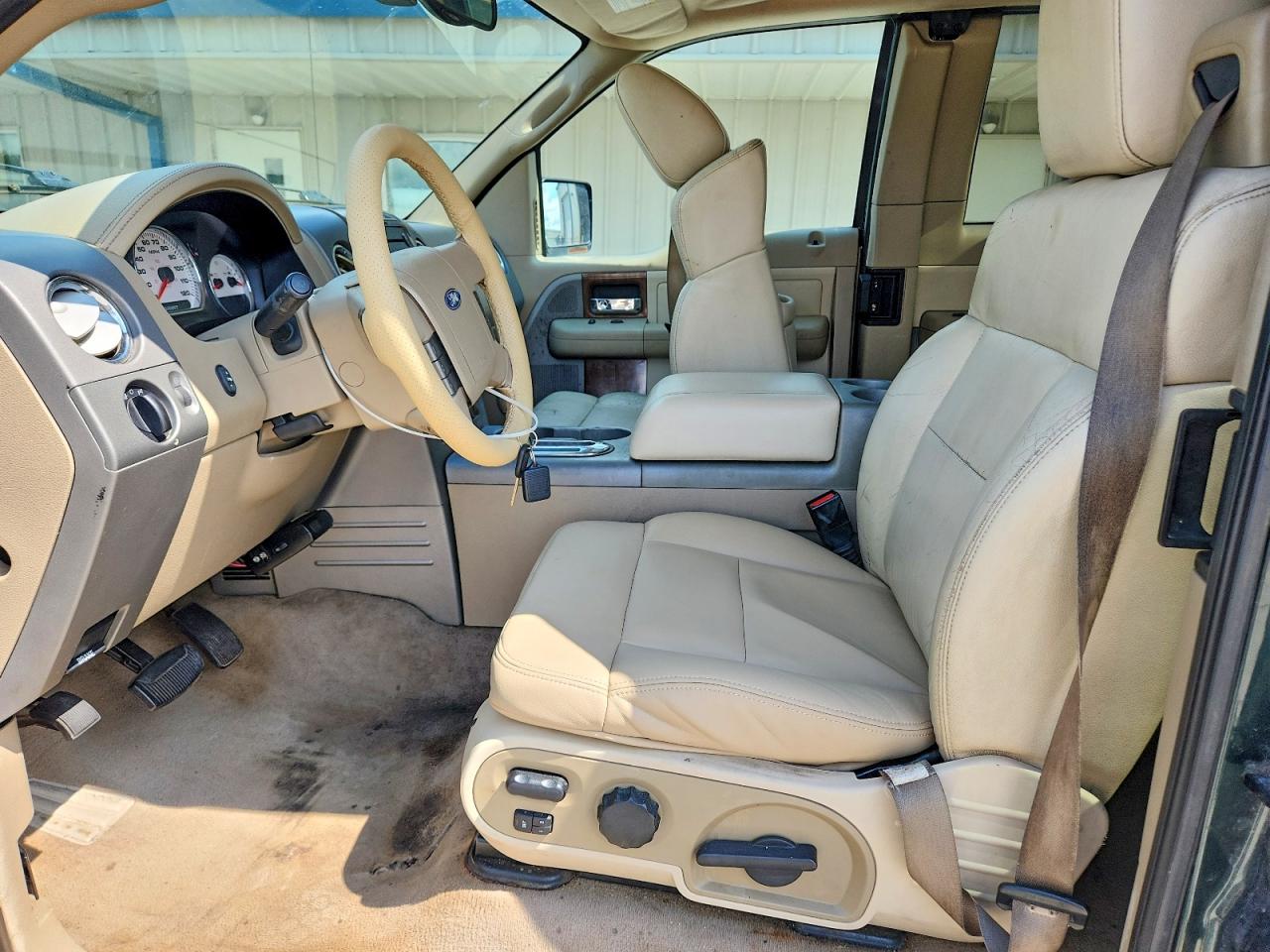 2004 Ford F150 Зеленый vin: 1FTPX14564NA99292