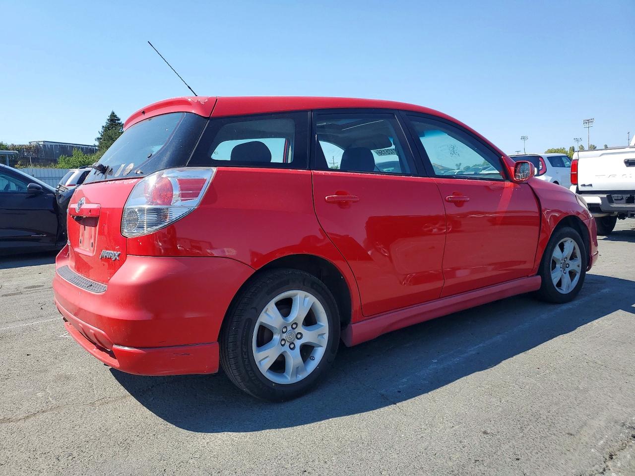 2008 Toyota Corolla Matrix Xr Red vin: 2T1KR30EX8C714280