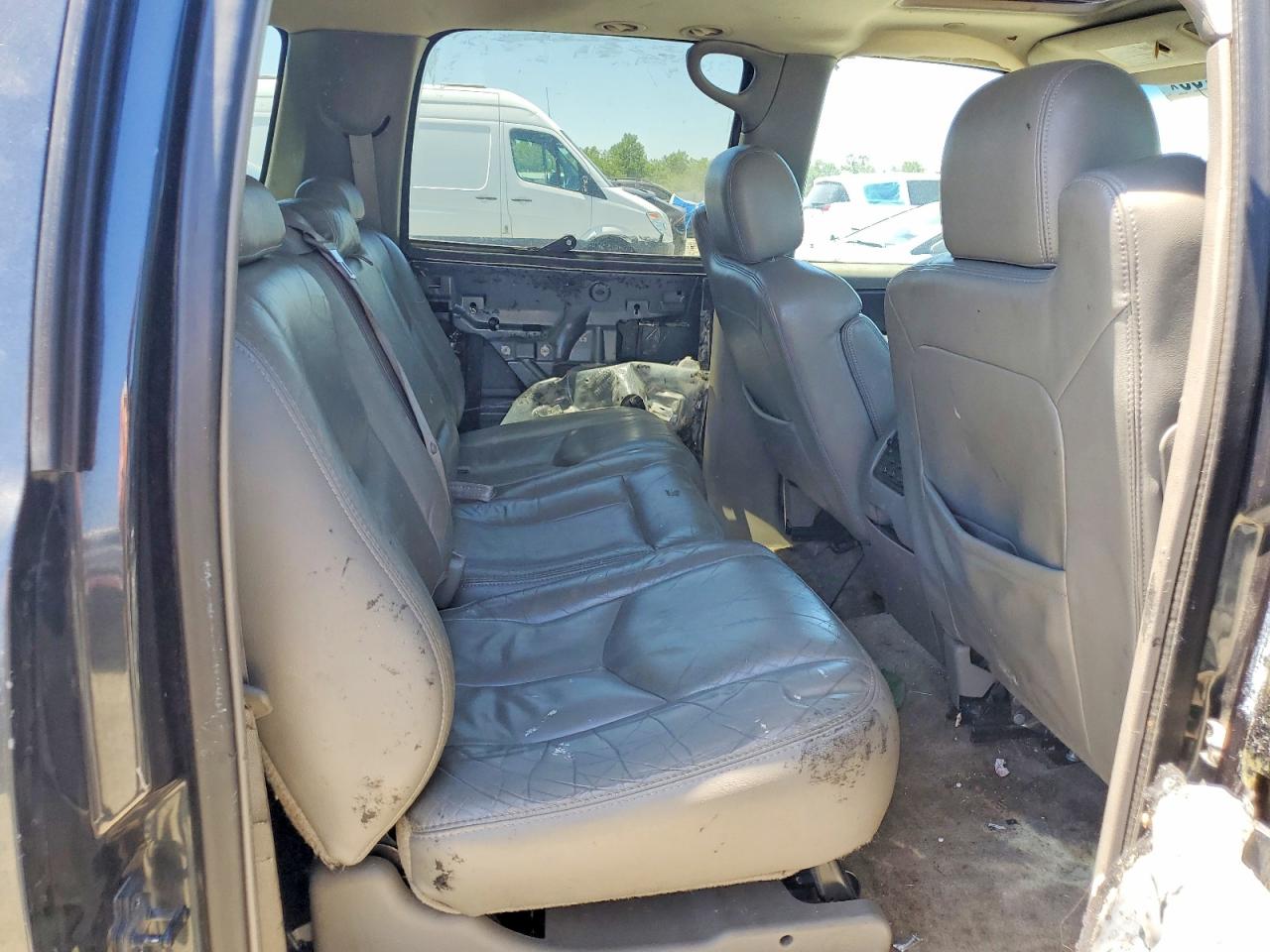 2003 Chevrolet Suburban K1500 Угольный vin: 3GNFK16T53G223864