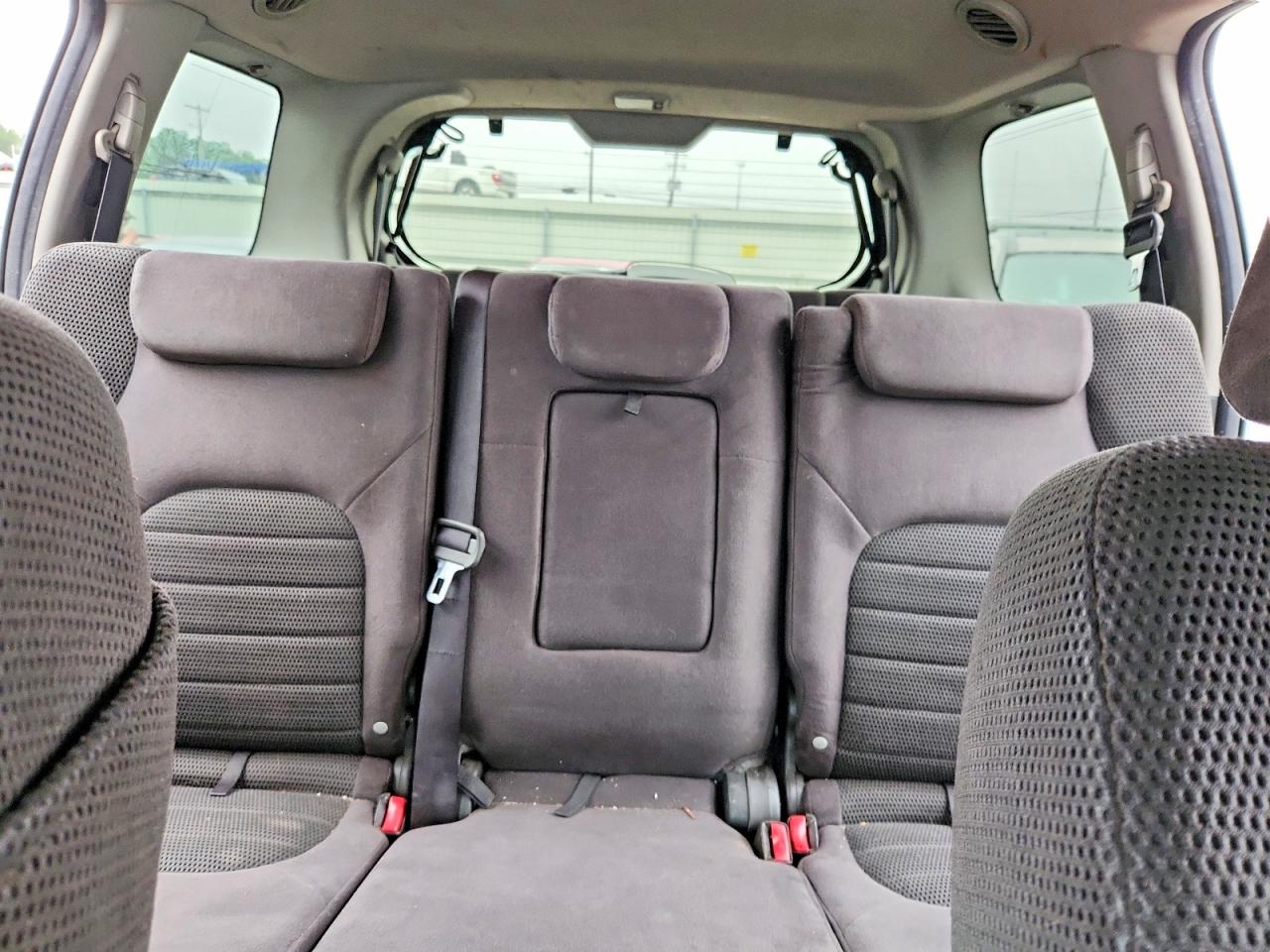 2006 Nissan Pathfinder S Silver vin: 5N1AR18W76C651279