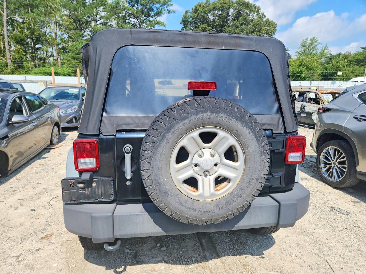 2011 Jeep Wrangler Unlimited Sport Black vin: 1J4BA3H14BL582006