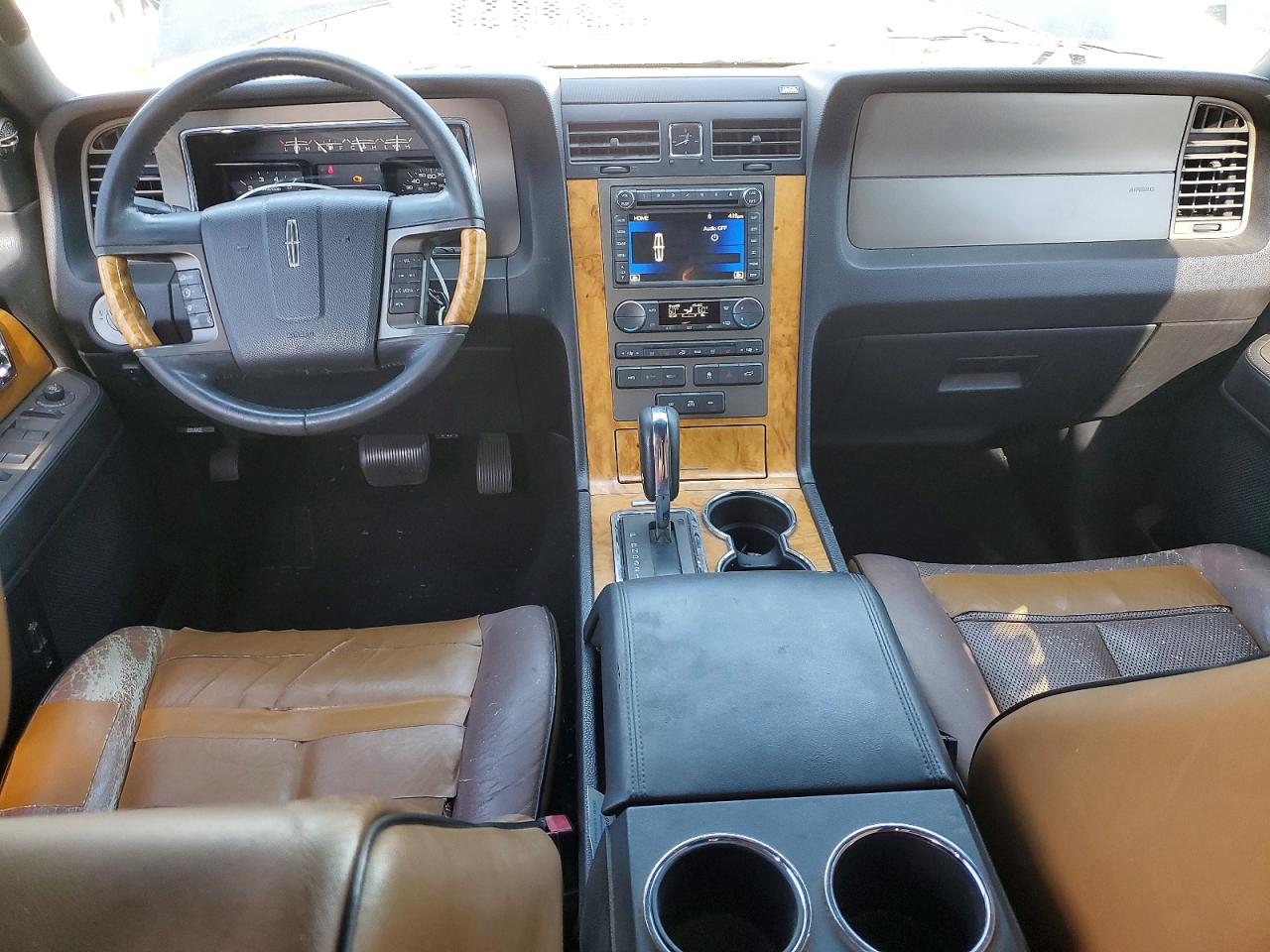 2011 Lincoln Navigator Black vin: 5LMJJ2J51BEJ09461