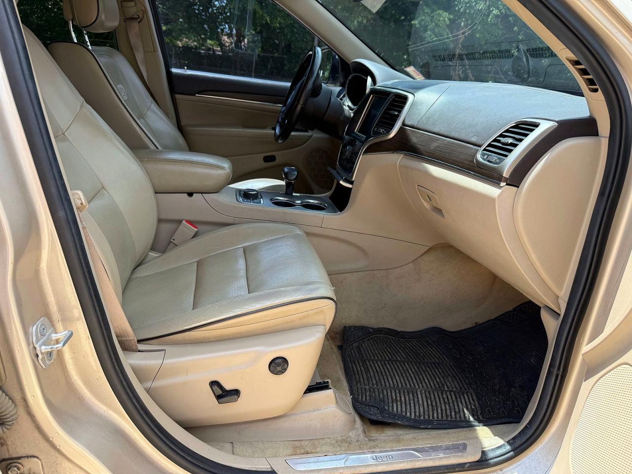 2012 Jeep Grand Cherokee Overland Gold vin: 1C4RJFCG9EC247913