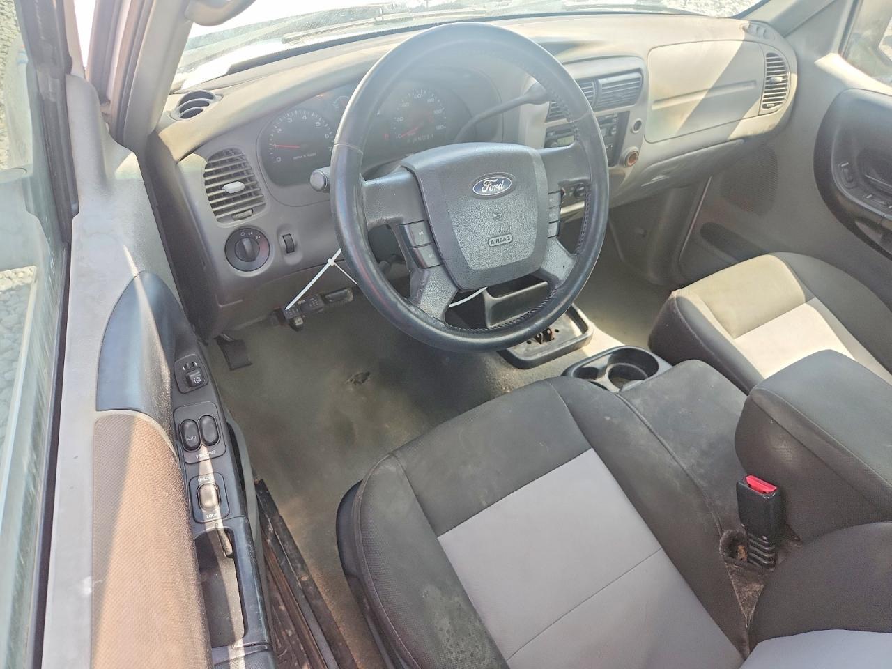 2007 Ford Ranger White vin: 1FTYR10D27PA83157