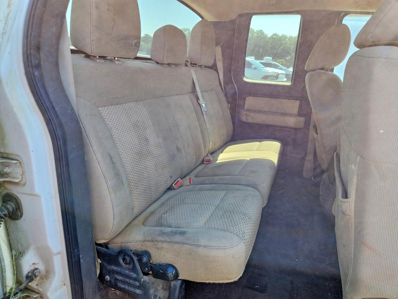 2011 Ford F150 Super Cab White vin: 1FTFX1CT6BKD73164