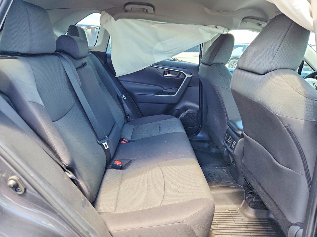 2024 Toyota Rav4 Xle Gray vin: 2T3P1RFV5RW427203