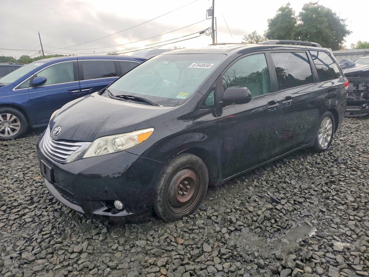 2011 Toyota Sienna Limited 7-passenger Черный vin: 5TDYK3DC1BS094389