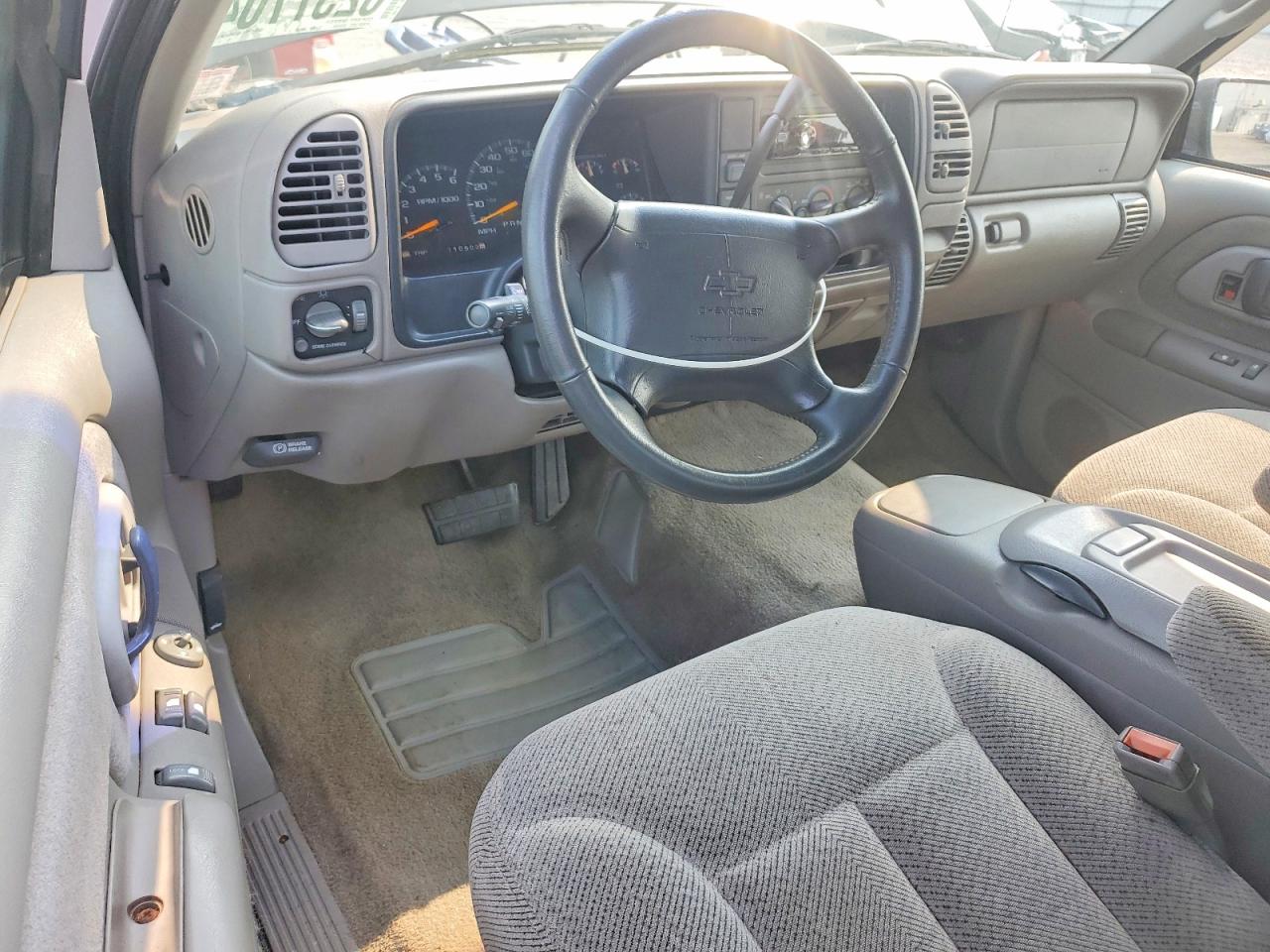 1997 Chevrolet Gmt-400 K1500 Black vin: 2GCEK19R4V1260095