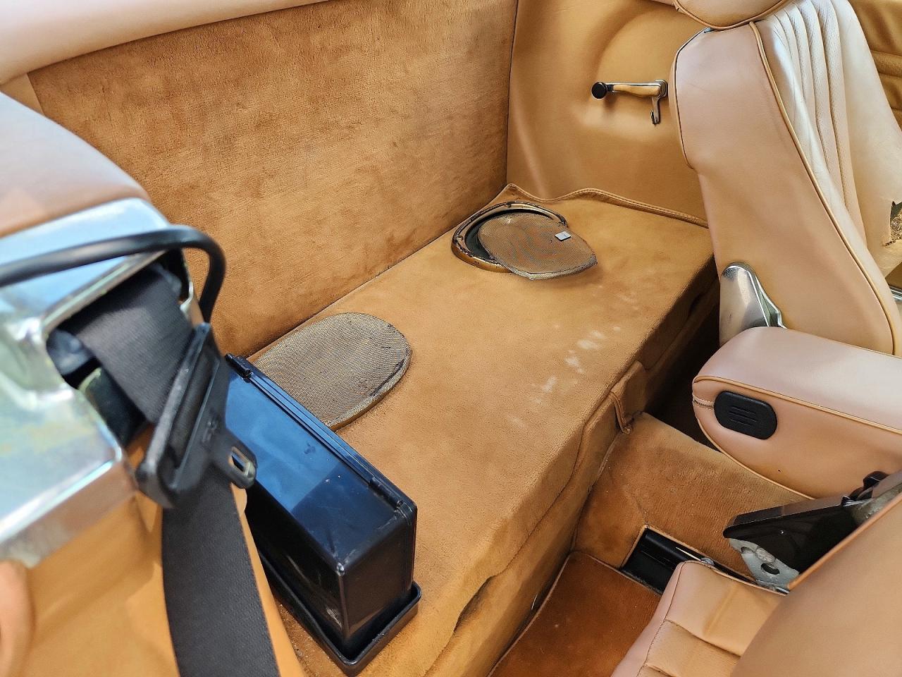 1987 Mercedes-benz 560 Sl Gold vin: WDBBA48D0HA068906