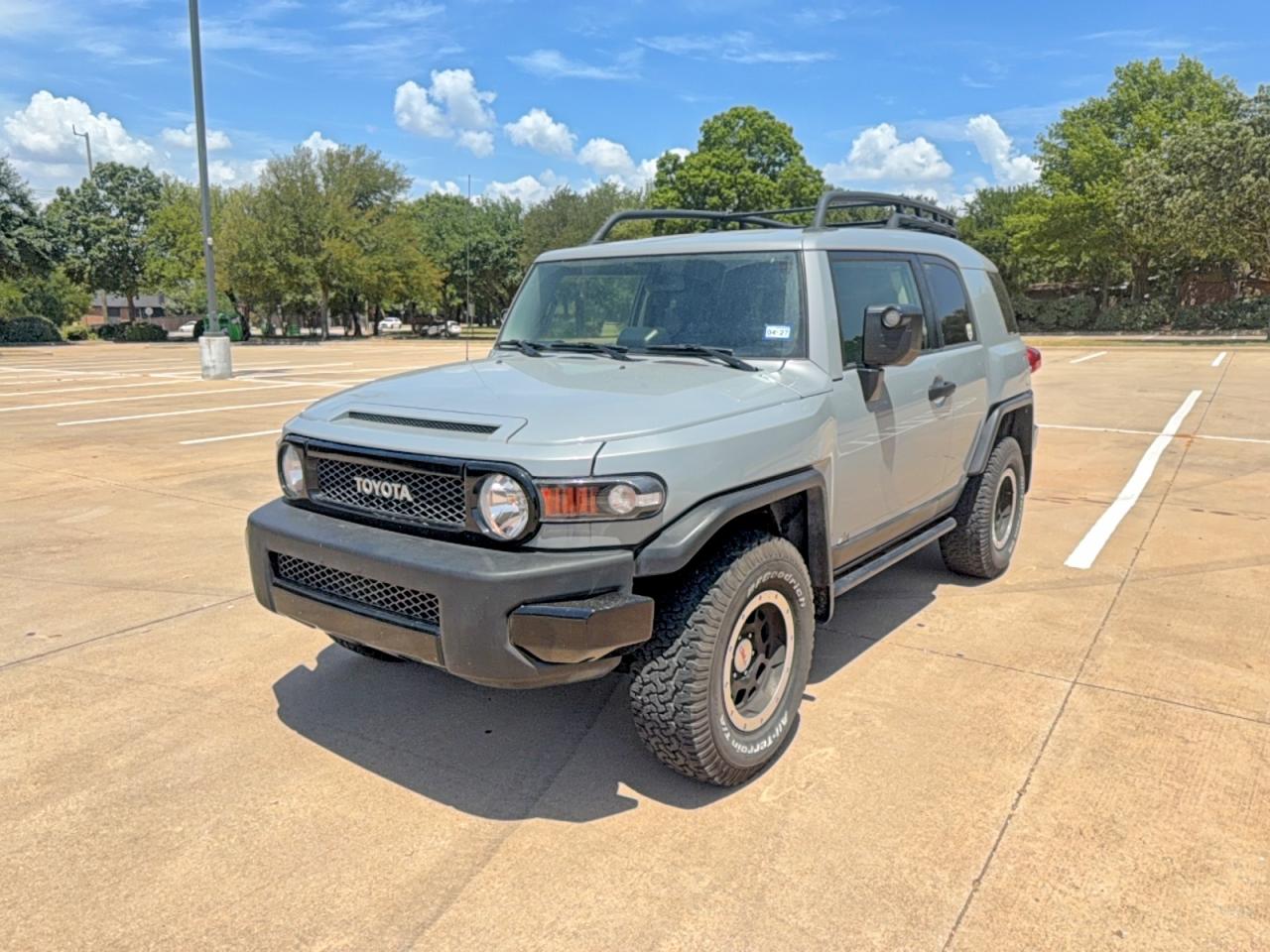 2013 Toyota Fj Cruiser Base Gray vin: JTEBU4BF7DK159058