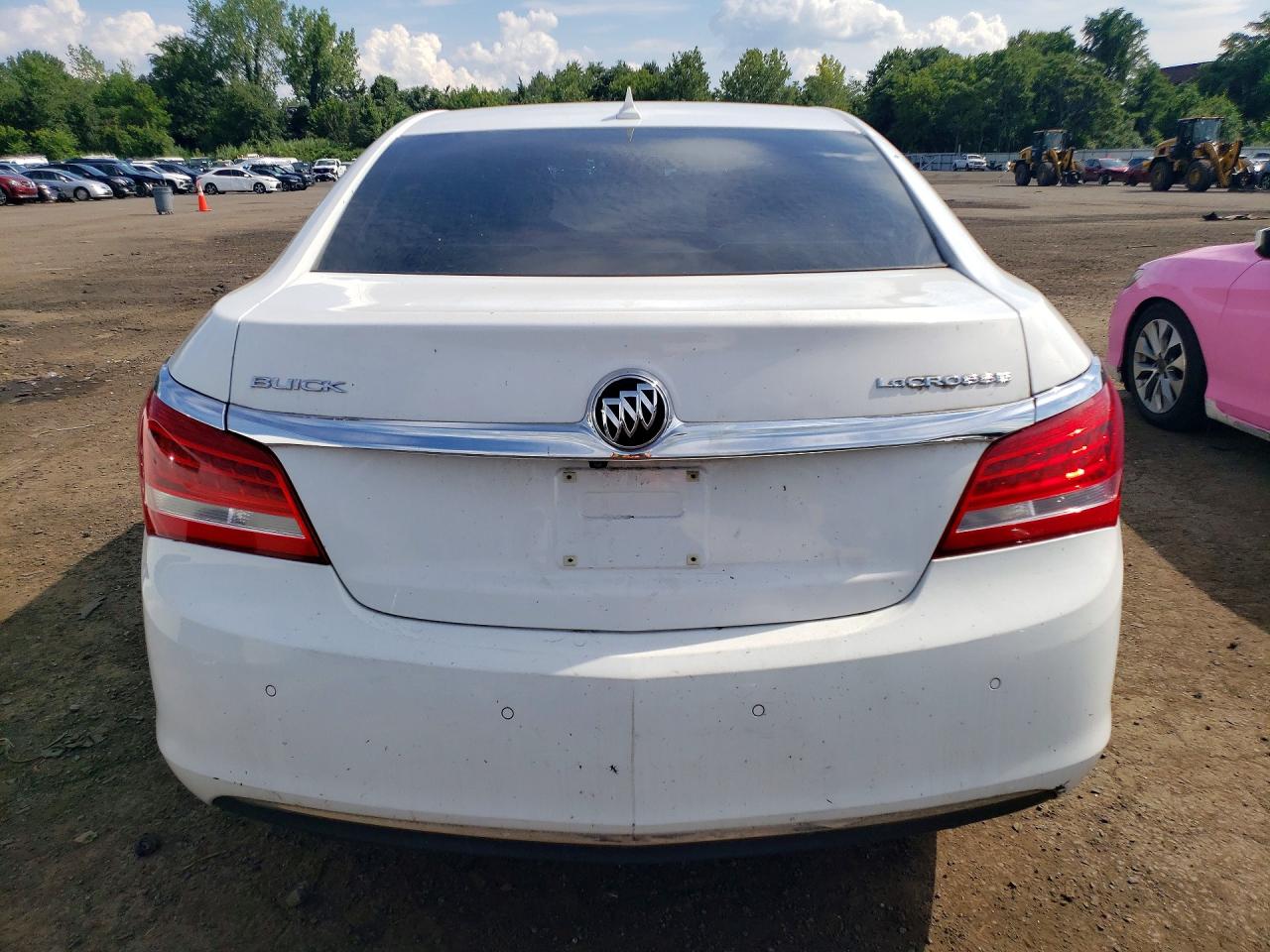 2014 Buick Lacrosse White vin: 1G4GB5GR9EF103413