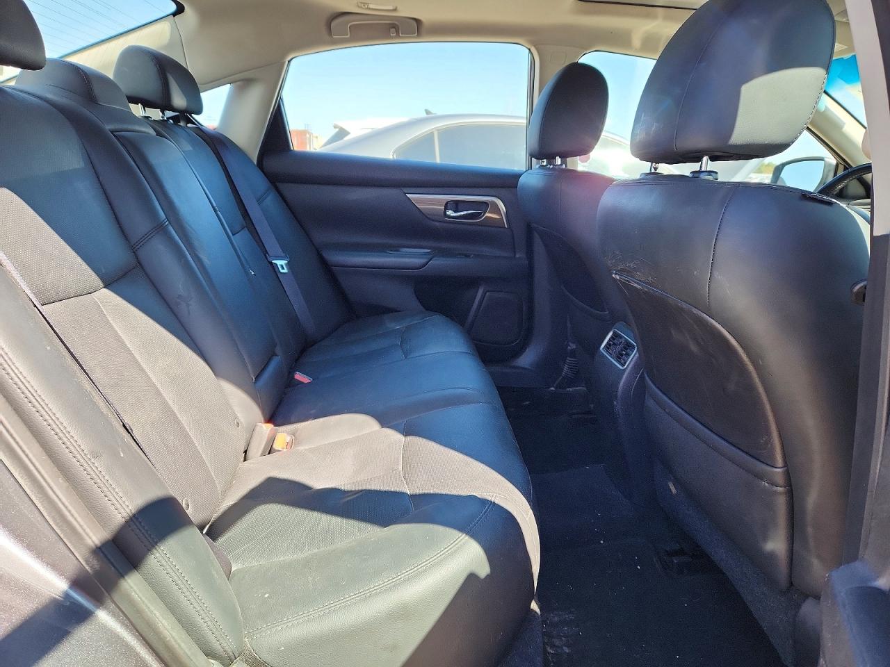 2015 Nissan Altima 2.5 Silver vin: 1N4AL3AP7FN386152