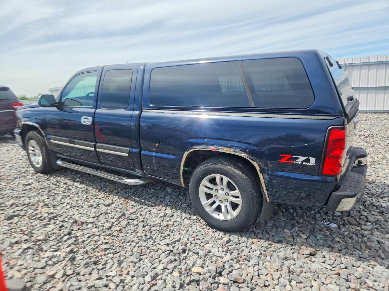 2007 Chevrolet Silverado K1500 Classic Blue vin: 1GCEK19ZX7E152520