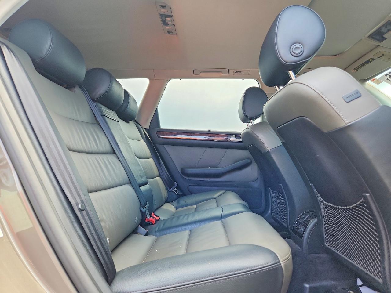 2004 Audi Allroad Gray vin: WA1YD64BX4N029191