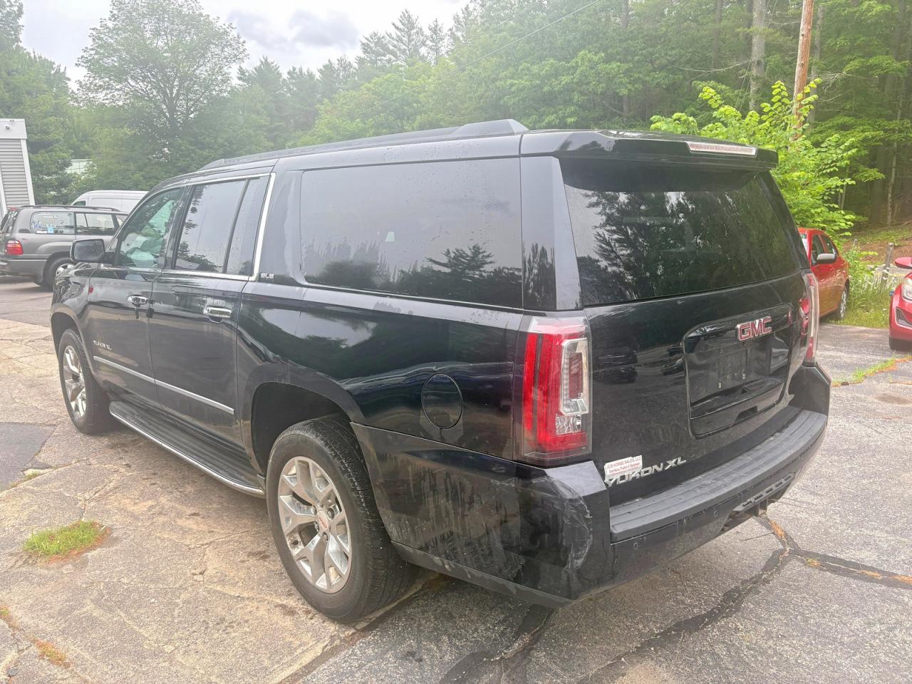 2015 Gmc Yukon Xl K1500 Sle Black vin: 1GKS2GKC7FR500992