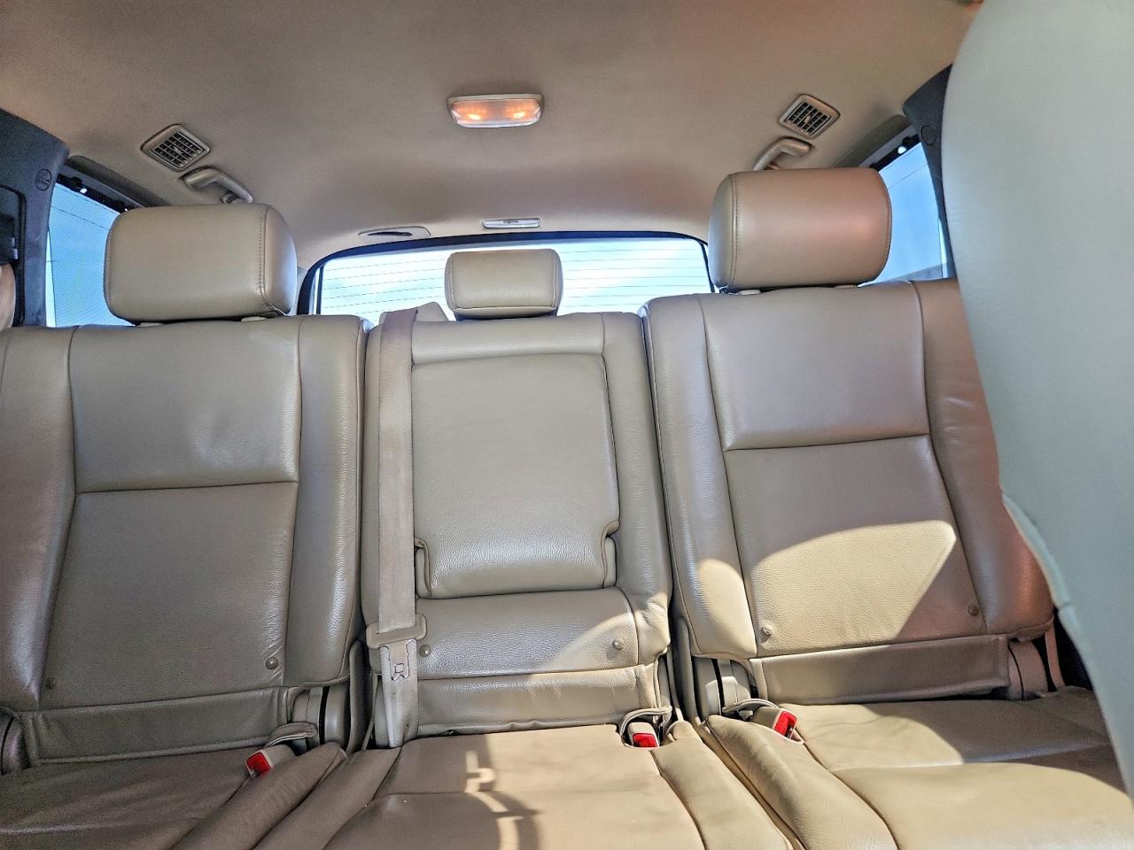 2008 Toyota Sequoia Limited Белый vin: 5TDZY68A48S012838