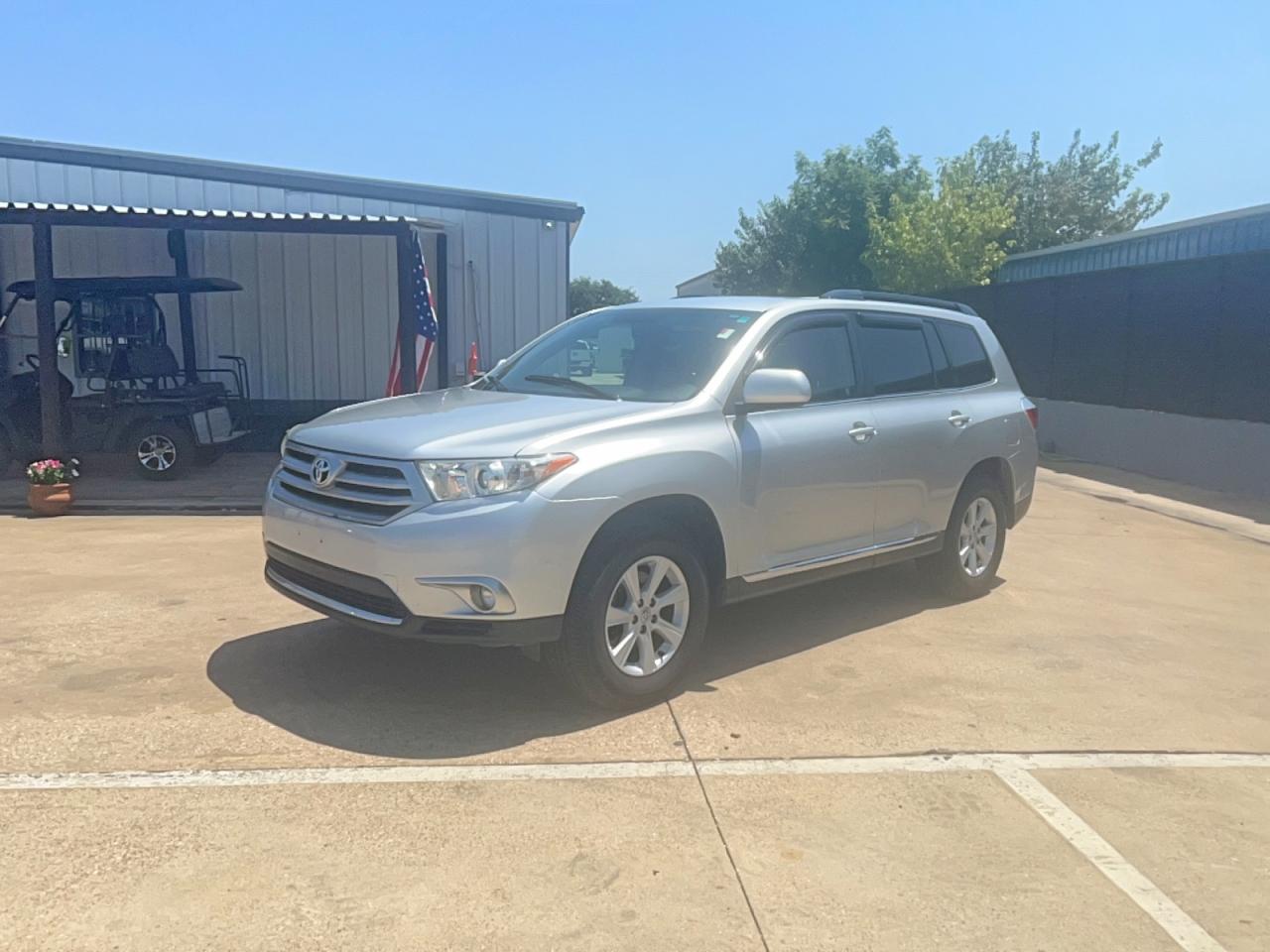 2012 Toyota Highlander Base Silver vin: 5TDBK3EH1CS094863