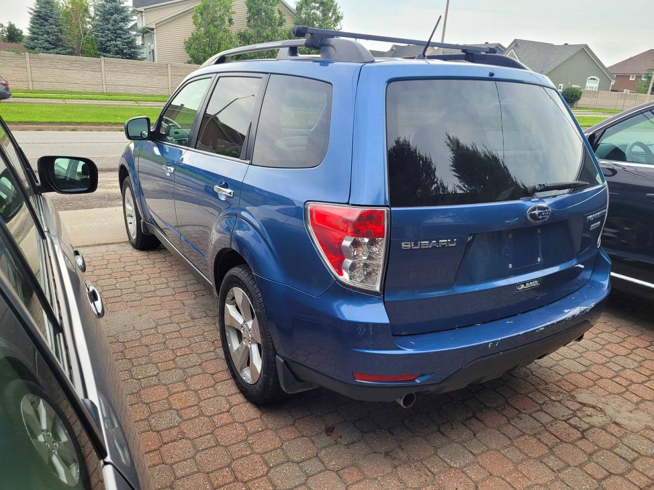 2010 Subaru Forester 2.5x Premium Blue vin: JF2SH6CC7AG806860