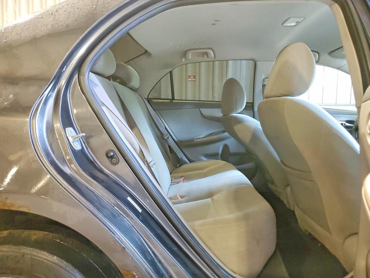 2010 Toyota Corolla Le Gray vin: 1NXBU4EE6AZ173889