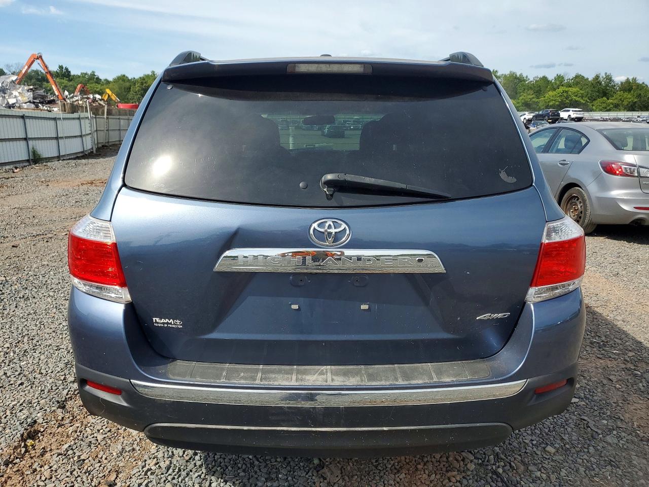 2013 Toyota Highlander Se Blue vin: 5TDBK3EH3DS197915