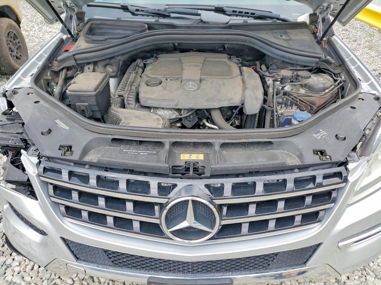 2015 Mercedes-benz Ml 350 4matic Серебряный vin: 4JGDA5HB9FA503770