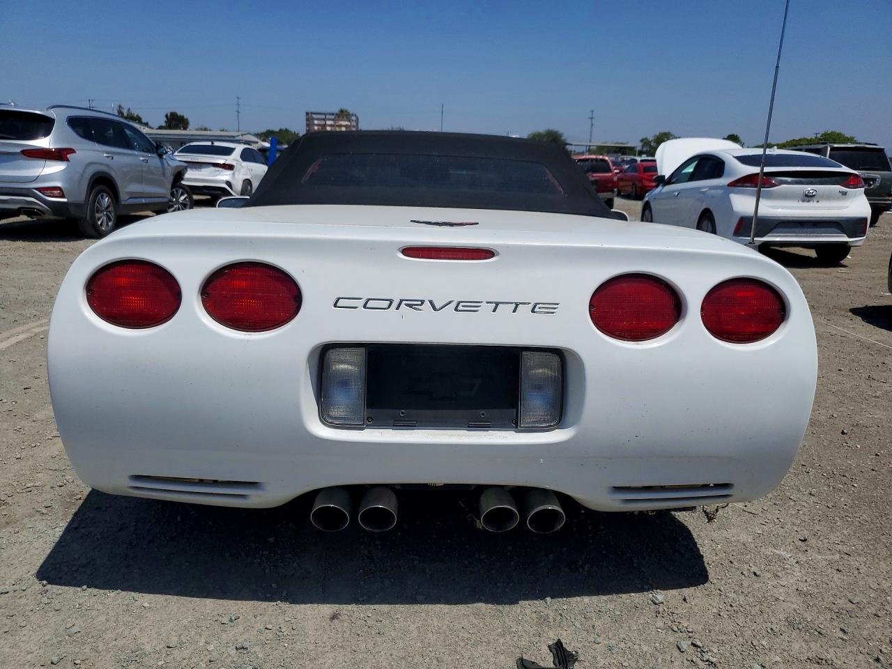 1999 Chevrolet Corvette Белый vin: 1G1YY32G9X5101888