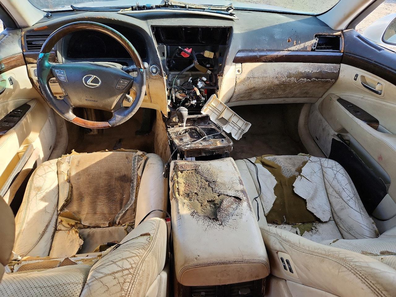 2007 Lexus Ls 460 White vin: JTHBL46F375018376