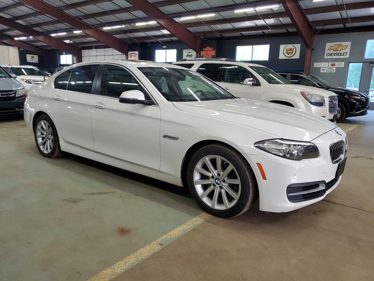 2014 Bmw 535 Xi White vin: WBA5B3C59ED537715