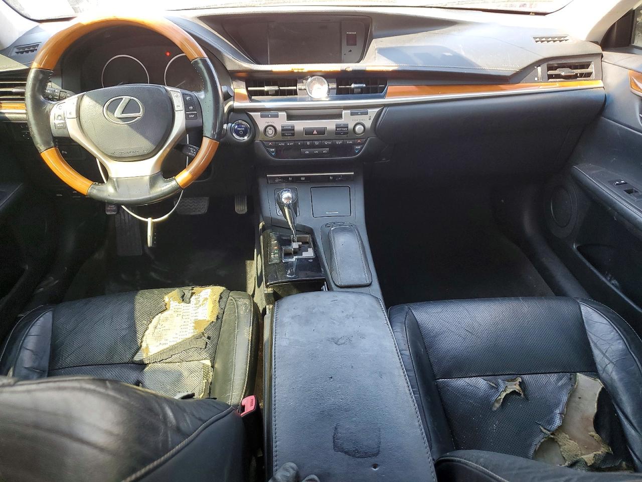 2013 Lexus Es 300h Base Серебряный vin: JTHBW1GG8D2032185