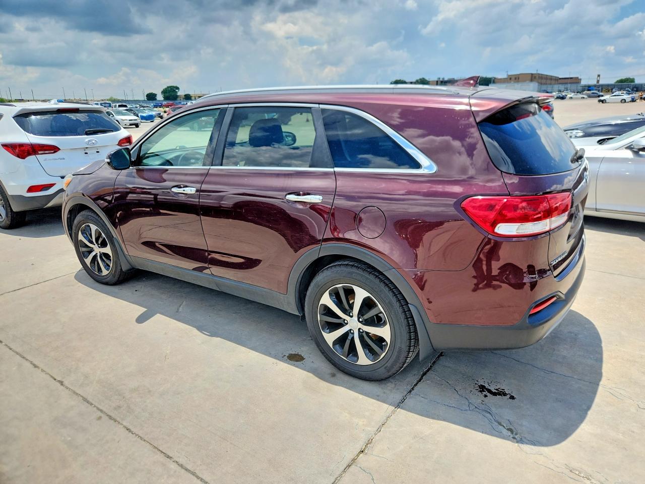 2017 Kia Sorento Ex Темно-бордовый vin: 5XYPH4A53HG204077