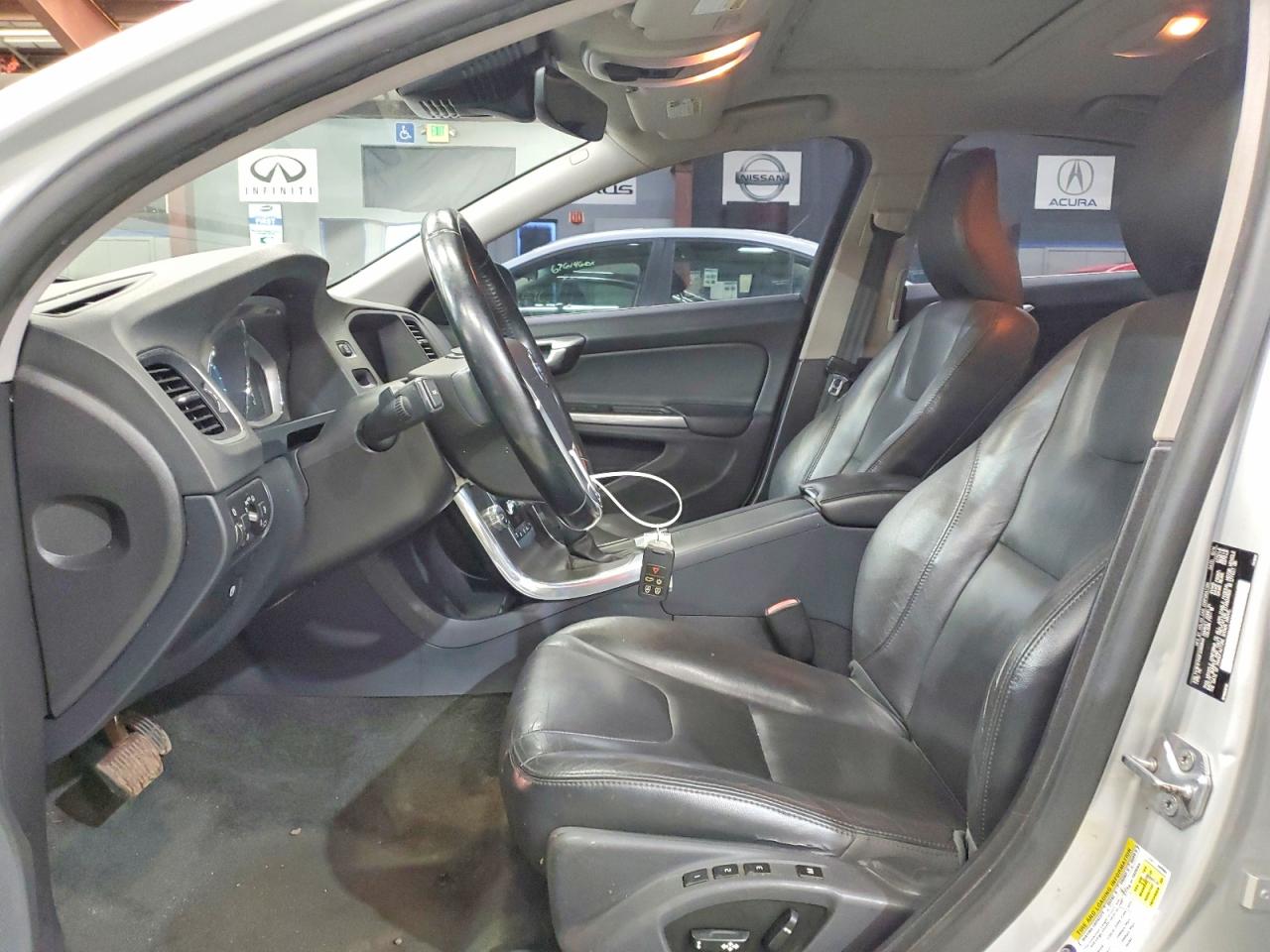 2015 Volvo S60 Platinum Silver vin: YV1612TM3F2355849