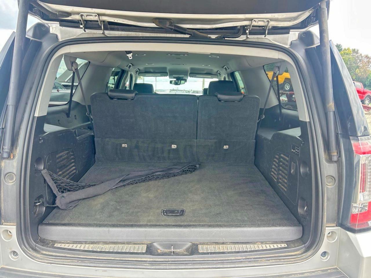 2020 Gmc Yukon Xl Denali Серебряный vin: 1GKS1HKJ1LR202263