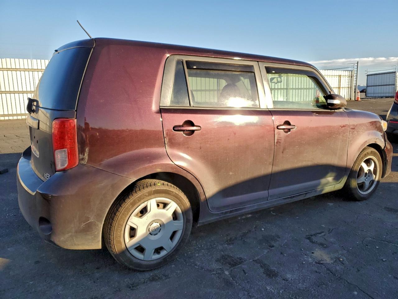 2011 Toyota Scion Xb Purple vin: JTLZE4FE6B1123449