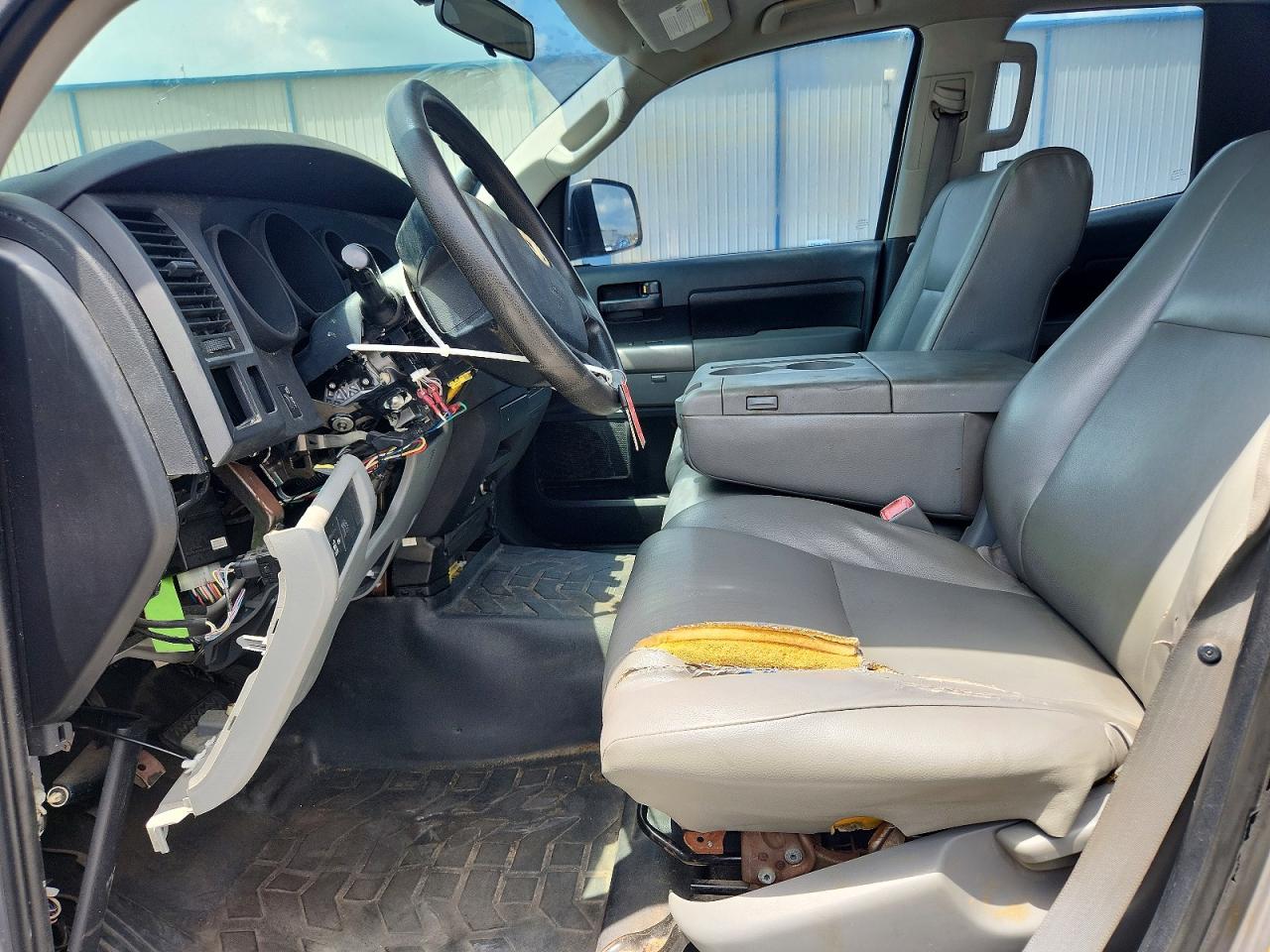 2010 Toyota Tundra Double Cab Sr5 Silver vin: 5TFRU5F10AX023702