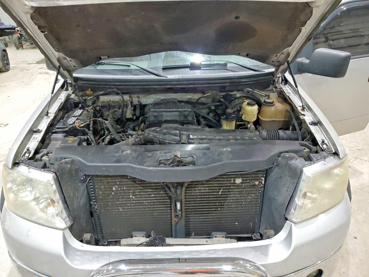 2007 Ford F150 Silver vin: 1FTPX14V27FA28122
