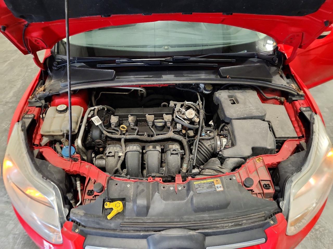 2012 Ford Focus Se Red vin: 1FAHP3K25CL309745