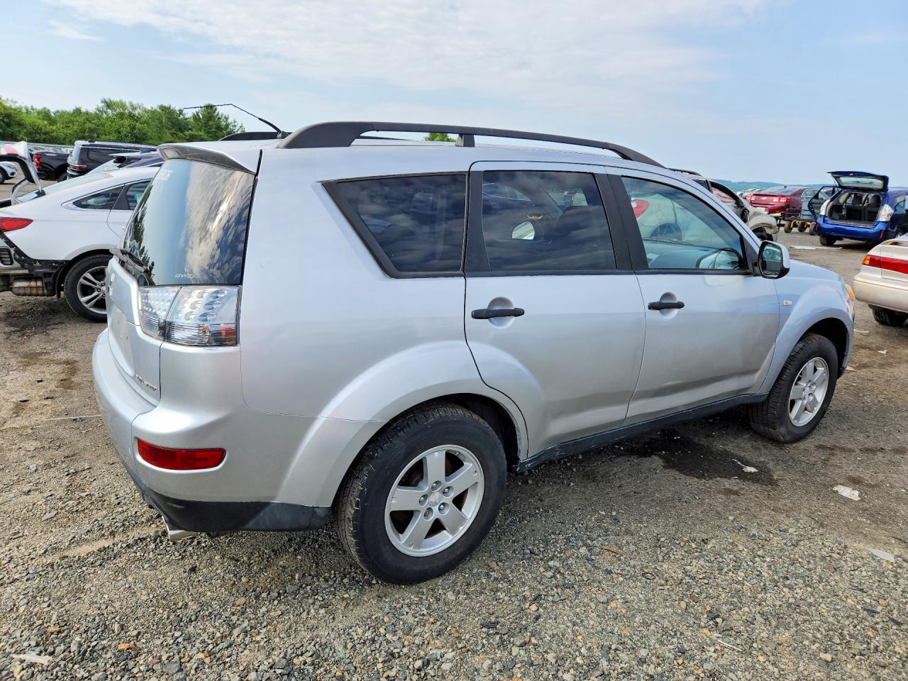 2007 Mitsubishi Outlander Ls Silver vin: JA4MT31X67U011541