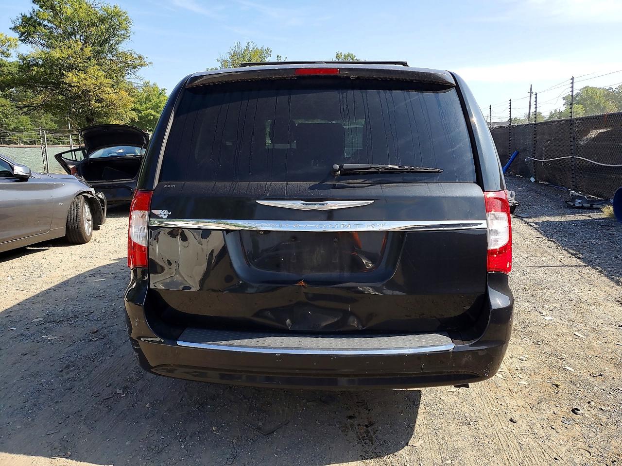2015 Chrysler Town & Country Touring Черный vin: 2C4RC1BG7FR619790